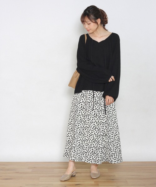 Crisp yours(クリスプユアーズ)の「【WEB限定】フロートフレアスカート(スカート・レディース・ホワイト/ブラック・FREE)」の10枚目の写真