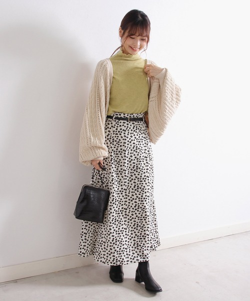 Crisp yours(クリスプユアーズ)の「【WEB限定】フロートフレアスカート(スカート・レディース・ホワイト/ブラック・FREE)」の6枚目の写真