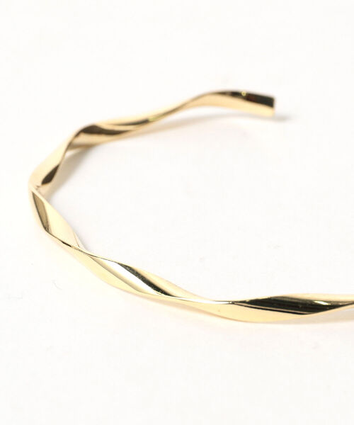 B:MING by BEAMS（ビーミングバイビームス）の「B:MING by BEAMS / ウェーブ ブレス（バングル/リストバンド・レディース・シルバー/ゴールド・ONE SIZE）」の3枚目の写真