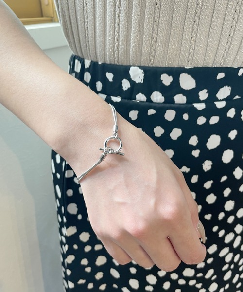 iso（イソ）の「レイヤードスネークチェーンブレスレット（ブレスレット・レディース・シルバー/ゴールド・FREE）」の17枚目の写真