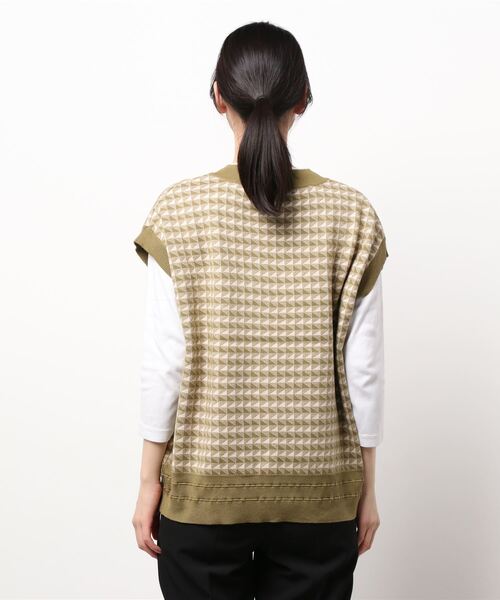 RETRO GIRL（レトロガール）の「柄ジャガードニットベスト（ベスト・レディース・ブラック/オレンジ/グリーン・FREE）」の9枚目の写真