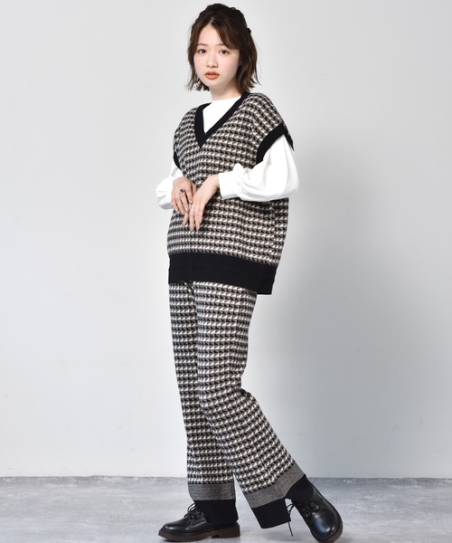 RETRO GIRL（レトロガール）の「柄ジャガードニットベスト（ベスト・レディース・ブラック/オレンジ/グリーン・FREE）」の6枚目の写真