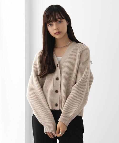 FEELING MADE（フィーリングメイド）の「FEELING MADE ソフトニット Vネック カーディガン（カーディガン/ボレロ・レディース・ダークグレー/ベージュ/ブラウン・FREE）」の13枚目の写真