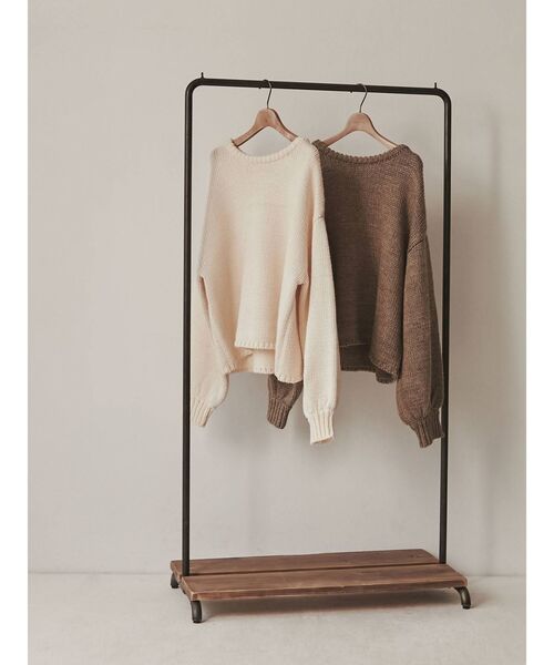 Ungrid（アングリッド）の「【Ungrid×kurumi.m】スリーブボリュームルーズニット（ニット/セーター・レディース・アイボリー/モカ・FREE）」の12枚目の写真