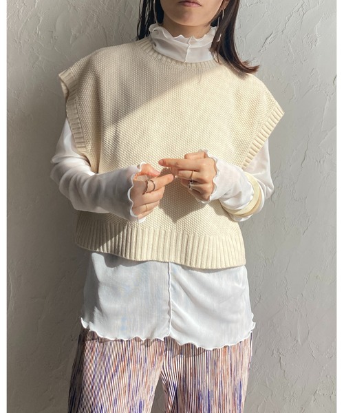 She's Closet(シーズクローゼット)の「前後2wayメロウフリルハイネック長袖シアートップス(Tシャツ/カットソー・レディース・ブラック/アイボリー/ブルーグレー/モカ/オフホワイト/オレンジ/マスタード/ブラウン/パープル/オレンジ系その他・FREE)」の15枚目の写真
