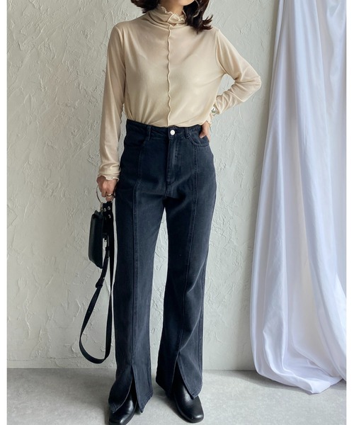 She's Closet(シーズクローゼット)の「前後2wayメロウフリルハイネック長袖シアートップス(Tシャツ/カットソー・レディース・ブラック/アイボリー/ブルーグレー/モカ/オフホワイト/オレンジ/マスタード/ブラウン/パープル/オレンジ系その他・FREE)」の20枚目の写真