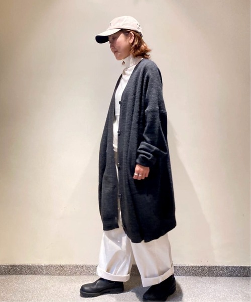 JOURNAL STANDARD LUXE（ジャーナルスタンダード　ラックス）の「メリノボイル Vネックカーディガン（カーディガン/ボレロ・レディース・チャコールグレー/ライトグレー/レッド/キャメル・FREE）」の17枚目の写真