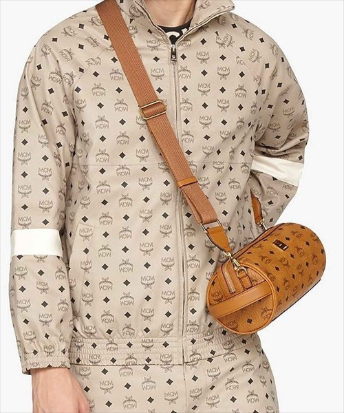 MCM（エムシーエム）の「MCM/エムシーエム/〈クラシック〉ヴィセトス クロスボディバッグ/Classic CrossBodyBag small（ボディバッグ/ウエストポーチ・メンズ・ブラック/ブラウン・FREE）」の18枚目の写真
