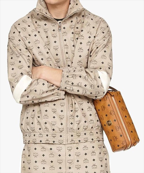 MCM（エムシーエム）の「MCM/エムシーエム/〈クラシック〉ヴィセトス クロスボディバッグ/Classic CrossBodyBag small（ボディバッグ/ウエストポーチ・メンズ・ブラック/ブラウン・FREE）」の20枚目の写真