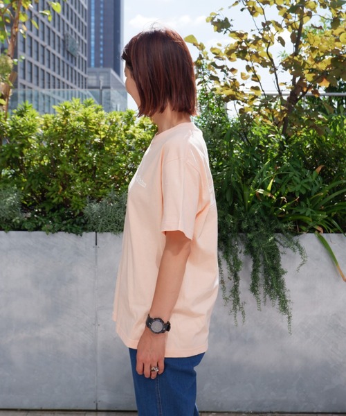 MANASTASH（マナスタッシュ）の「MANASTASH/マナスタッシュ W's BACK LOGO TEE ウィメンズ　バックロゴTシャツ（Tシャツ/カットソー・レディース・ホワイト/チャコールグレー/ラベンダー/スモークピンク・MEDIUM）」の17枚目の写真