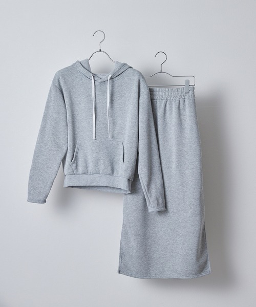 ECRIRE（エクリール）の「スウェットセットアップ（セットアップ・レディース・オレンジ/ライトグレー/ブラック/グレー・M）」の3枚目の写真