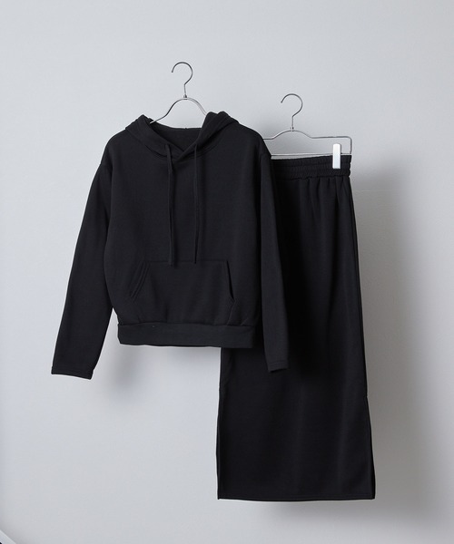 ECRIRE（エクリール）の「スウェットセットアップ（セットアップ・レディース・オレンジ/ライトグレー/ブラック/グレー・M）」の2枚目の写真