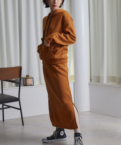 ECRIRE（エクリール）の「スウェットセットアップ（セットアップ・レディース・オレンジ/ライトグレー/ブラック/グレー・M）」の6枚目の写真