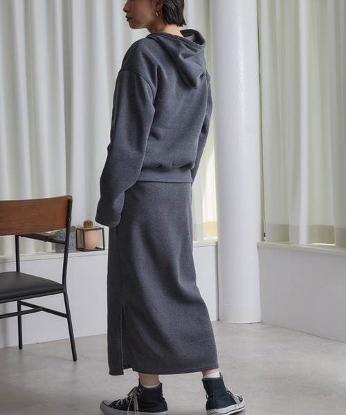 ECRIRE（エクリール）の「スウェットセットアップ（セットアップ・レディース・オレンジ/ライトグレー/ブラック/グレー・M）」の17枚目の写真