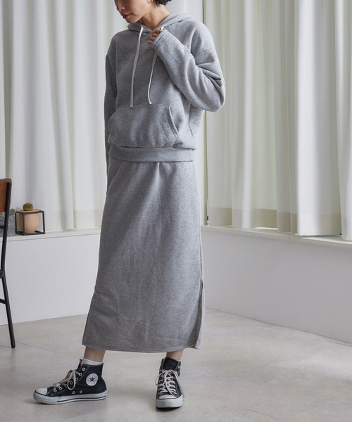 ECRIRE（エクリール）の「スウェットセットアップ（セットアップ・レディース・オレンジ/ライトグレー/ブラック/グレー・M）」の12枚目の写真