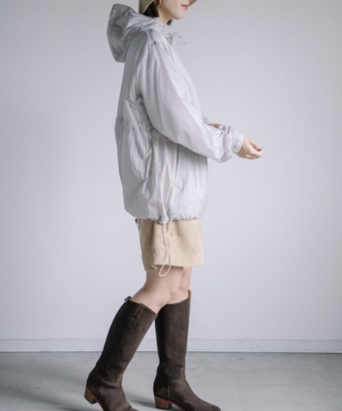 Chaco closet(チャコ クローゼット)の「軽量ナイロンジップアップパーカー ポーチ付き(マウンテンパーカー・レディース・ブラック/グレー/イエロー・FREE)」の9枚目の写真