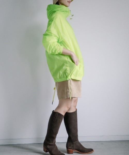 Chaco closet(チャコ クローゼット)の「軽量ナイロンジップアップパーカー ポーチ付き(マウンテンパーカー・レディース・ブラック/グレー/イエロー・FREE)」の14枚目の写真