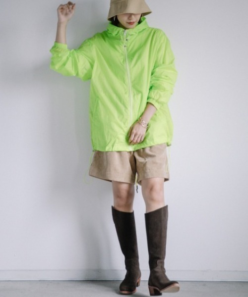 Chaco closet(チャコ クローゼット)の「軽量ナイロンジップアップパーカー ポーチ付き(マウンテンパーカー・レディース・ブラック/グレー/イエロー・FREE)」の15枚目の写真