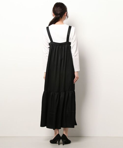 STYLEBLOCK（スタイルブロック）の「サテンギャザーキャミワンピース（ワンピース・レディース・ブラック/ブルー/ベージュ・M）」の4枚目の写真