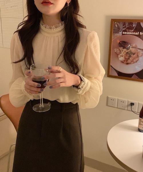 LAC-VERT（ラック・ヴェール）の「パール襟シースルーシフォンブラウス（シャツ/ブラウス・レディース・アイボリー・FREE）」の6枚目の写真