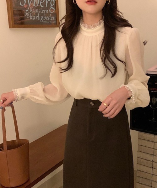 LAC-VERT（ラック・ヴェール）の「パール襟シースルーシフォンブラウス（シャツ/ブラウス・レディース・アイボリー・FREE）」の5枚目の写真