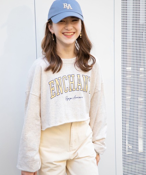 repipi armario(レピピ アルマリオ)の「カレッジロゴカットオフスウェット(スウェット・キッズ・ブラック系その他/グリーン系その他/ピンク系その他/ホワイト系その他・LARGE/MEDIUM/SMALL)」の2枚目の写真