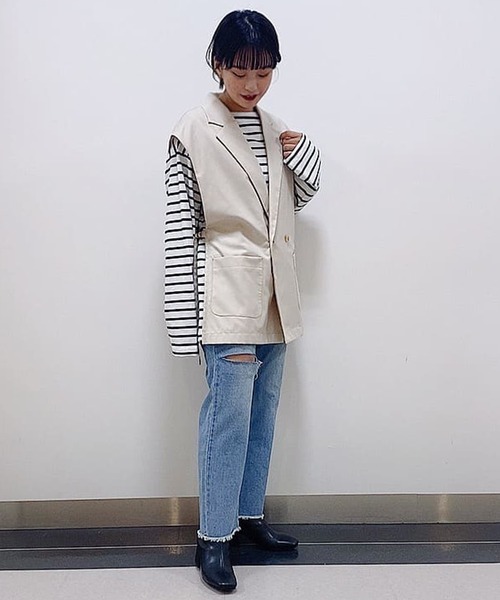 w closet(ダブルクローゼット)の「【SETUP対応】サイドベルトW前テーラードジレ(ベスト・レディース・ベージュ系その他/ライトベージュ/ダークベージュ・FREE)」の4枚目の写真