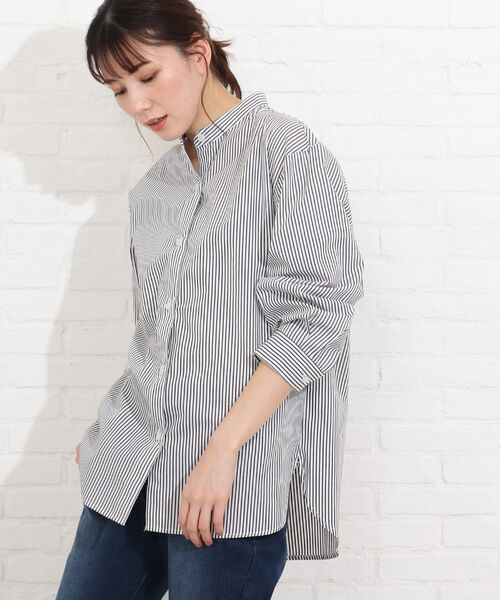 SHOO・LA・RUE（シューラルー）の「◆シンプルバンドカラーシャツ（シャツ/ブラウス・レディース・イエロー/ホワイト系/ブラック系2/ダークグリーン系2・02/03/04）」の2枚目の写真