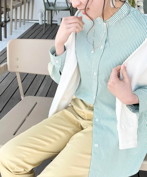 SHOO・LA・RUE（シューラルー）の「◆シンプルバンドカラーシャツ（シャツ/ブラウス・レディース・イエロー/ホワイト系/ブラック系2/ダークグリーン系2・02/03/04）」の5枚目の写真