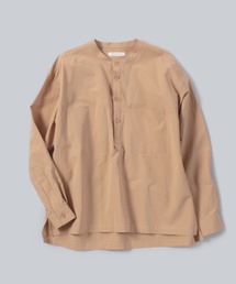 WHITE MAILS（ホワイトメイルズ）の「COTTON PAPER WASHED POPLIN BAND COLLAR PULLOVER SHIRT / コットンペーパーワッシャーポプリンバンドカラープルオーバーシャツ（シャツ/ブラウス）」