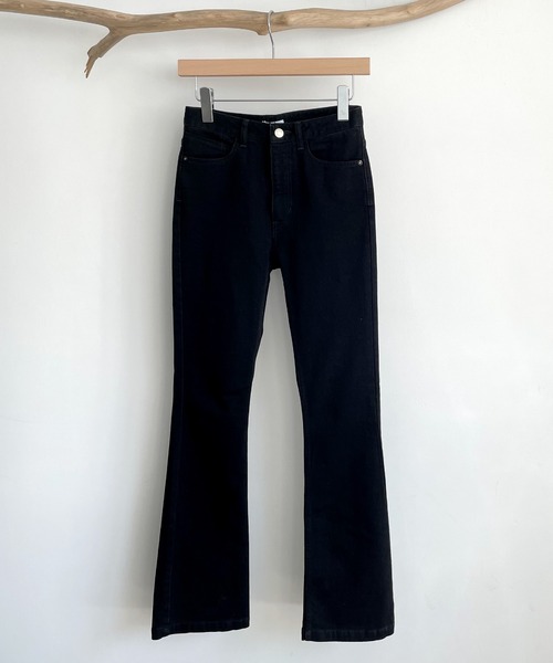 新品 arc CANAL JEAN ハイウエストスリムフレアパンツ ブラック 黒 CANAL JEAN（キャナルジーン）の「arc ハイウエストスリムフレア