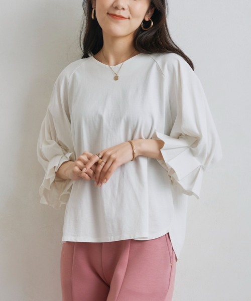 Chez toi(シェトワ)の「袖口タック7分袖カットプルオーバー(Tシャツ/カットソー・レディース・チャコールグレー/オフホワイト/サックスブルー/レッド・FREE)」の5枚目の写真