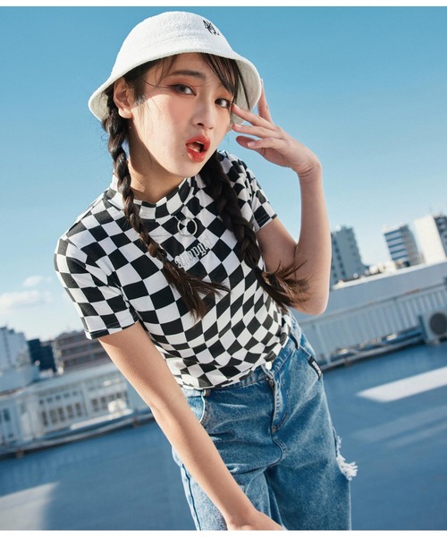 ANAP GiRL(アナップガール)の「リング付ミニネックトップスTシャツ(Tシャツ/カットソー・キッズ・ホワイト/ラベンダー/ブラック×ホワイト/ブラック/グリーン・M/XS/S)」の11枚目の写真