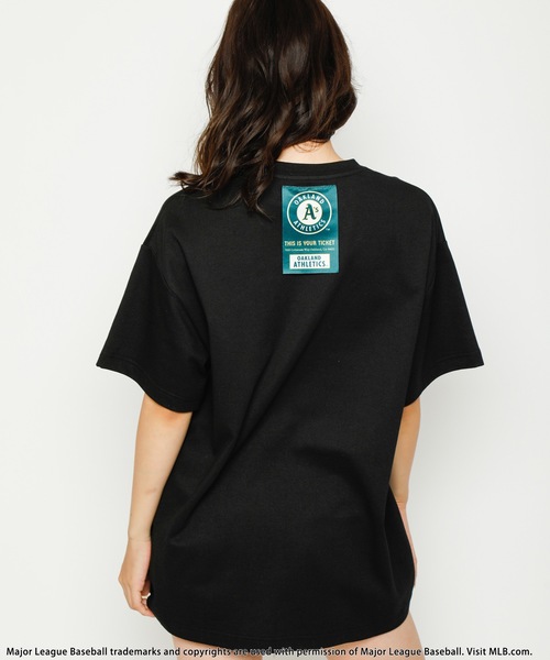 BACK TO THE FIELD（バック トゥー ザ フィールド）の「【MLB】オーバーサイズバックタグTシャツ（Tシャツ/カットソー・レディース・ホワイト/ブラック/グリーン・FREE）」の16枚目の写真