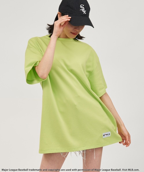 BACK TO THE FIELD（バック トゥー ザ フィールド）の「【MLB】オーバーサイズバックタグTシャツ（Tシャツ/カットソー・レディース・ホワイト/ブラック/グリーン・FREE）」の15枚目の写真