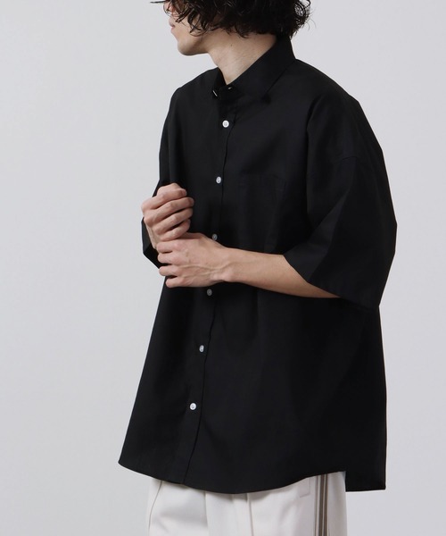 FUNALIVE（ファンアライブ）の「ブロード ビッグシルエット ストライプ/無地 半袖シャツ（シャツ/ブラウス・メンズ・サックスブルー/イエロー/グレイッシュベージュ/ラベンダー/ブルー系その他/ホワイト系その他/グリーン/ブラック/ホワイト/ブラック系その他/グリーン系その他・M/XL/L）」の3枚目の写真