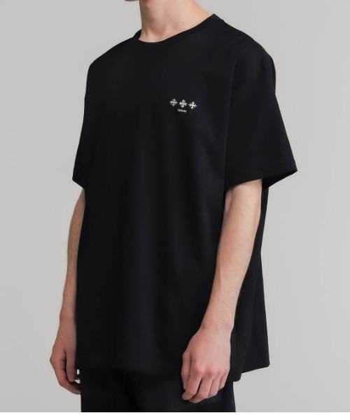 TATRAS(タトラス)の「TATRAS(タトラス)NUNKI 刺繍Tシャツ(Tシャツ/カットソー・メンズ・ホワイト/ブラック・2/4/3)」の7枚目の写真