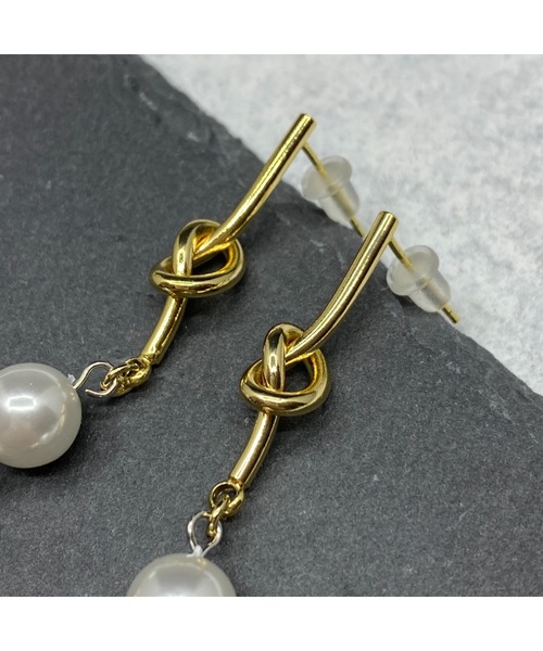 tone（トーン）の「【-lensa-】ミニハートのシンプルピアス（ゴールド）(MA)（ピアス（両耳用）・レディース・ゴールド・FREE）」の5枚目の写真