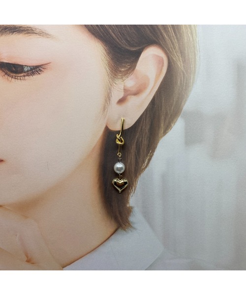 tone（トーン）の「【-lensa-】ミニハートのシンプルピアス（ゴールド）(MA)（ピアス（両耳用）・レディース・ゴールド・FREE）」の2枚目の写真