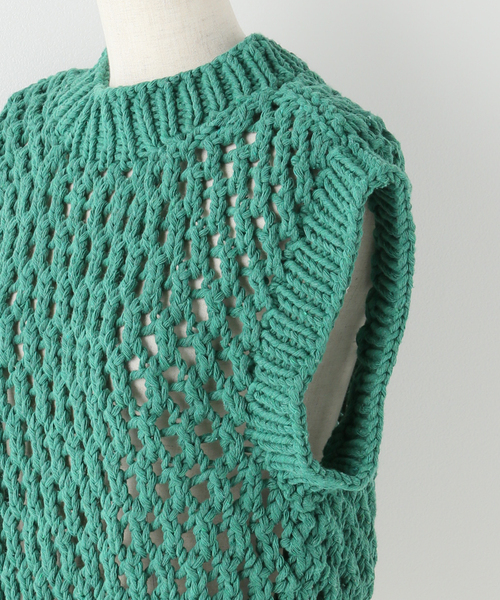 IENA(イエナ)の「【MIRSTORES/ミアストアズ】コットンメッシュトップス(ニット/セーター・レディース・グリーン/アイボリー・FREE)」の4枚目の写真