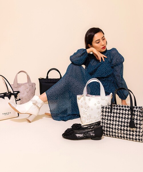 TOCCA（トッカ）の「BOW RIBBON LOGONYLON M トートバッグ M（トート  