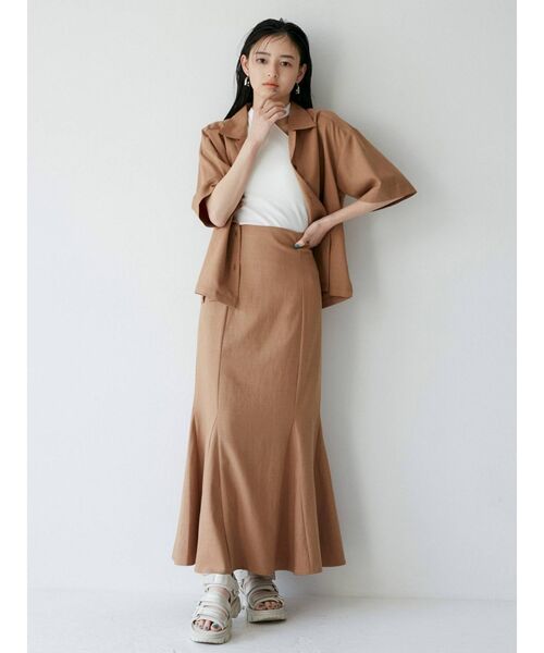 MURUA（ムルーア）の「リネンライクマーメイドスカート【セットアップ着用可能】（スカート・レディース・ベージュ/ブラウン/ブルー・1/2）」の8枚目の写真
