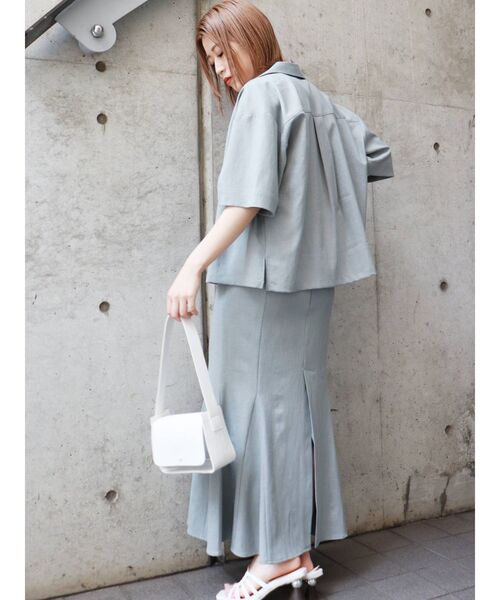 MURUA（ムルーア）の「リネンライクマーメイドスカート【セットアップ着用可能】（スカート・レディース・ベージュ/ブラウン/ブルー・1/2）」の16枚目の写真