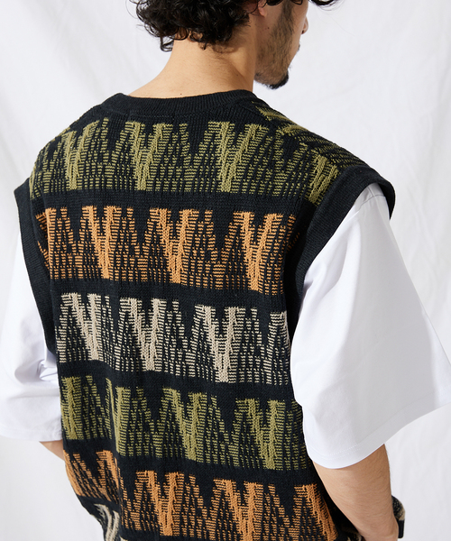 JOURNAL STANDARD（ジャーナルスタンダード）の「【GEOM PATTERN/ジオメパターン】ジャガード ボタンレス ベスト（ベスト・メンズ・ネイビー/アイボリー/クリアブルー/クリアイエロー/コバルトブルー/ブラック・MEDIUM/LARGE）」の11枚目の写真