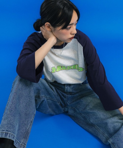 Ressaca(レサーカ)の「オーバーサイズ 別注 カレッジロゴ プリントラグランTシャツ(Tシャツ/カットソー・メンズ・ホワイト/グリーン/オートミール/ブラック/ブルー・M/L/XL)」の21枚目の写真