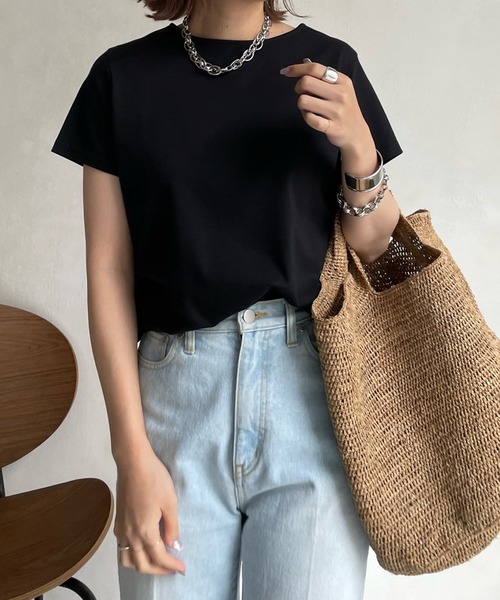 DouDou(ドゥドゥ)の「【WEB限定】バックパールTEE(Tシャツ/カットソー・レディース・ブラウン/オフホワイト/ブラック・FREE)」の13枚目の写真