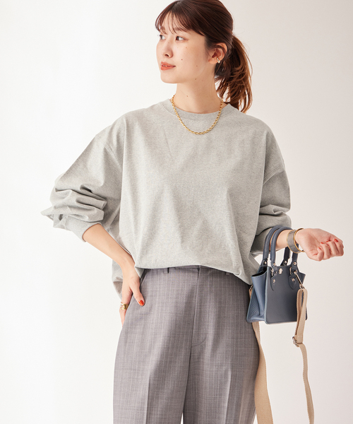 【関税込み】Marina Yee グリーン タック スウェットシャツ Marina Yeeのグリーン タック スウェットシャツがセール中