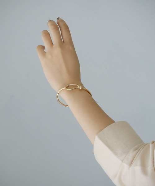 cheriella（シェリエラ）の「【cheriella】サークルモチーフバングル（バングル/リストバンド・レディース・シルバー/ゴールド・FREE）」の3枚目の写真