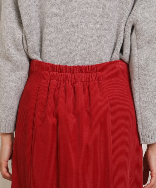 INED（イネド）の「コーデュロイマーメイドスカート（スカート・レディース・アイボリー/テラコッタ/ミント・9号/7号/11号）」の11枚目の写真
