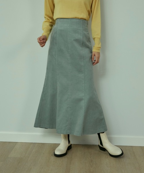 INED（イネド）の「コーデュロイマーメイドスカート（スカート・レディース・アイボリー/テラコッタ/ミント・9号/7号/11号）」の18枚目の写真